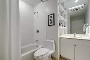 653 N Kingsbury St, Chicago, IL 60654 - Photo 23