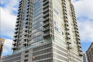 653 N Kingsbury St, Chicago, IL 60654 - Photo 1