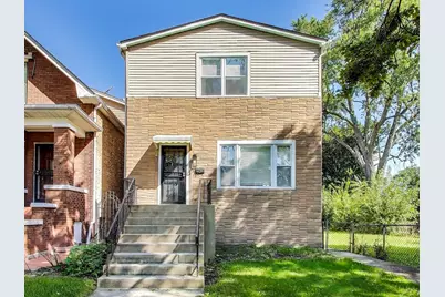 5828 W Iowa Street, Chicago, IL 60651 - Photo 1
