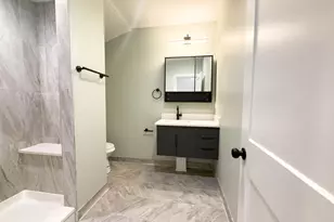 1015 N Lawndale Ave, Chicago, IL 60651 - Photo 9