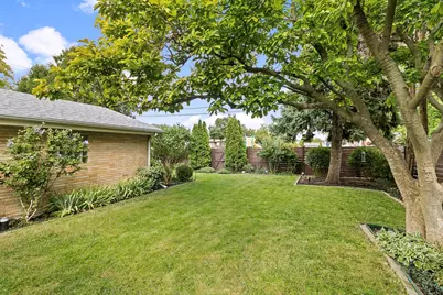 1855 Ridgeland Avenue, Berwyn, IL 60402 - Photo 27