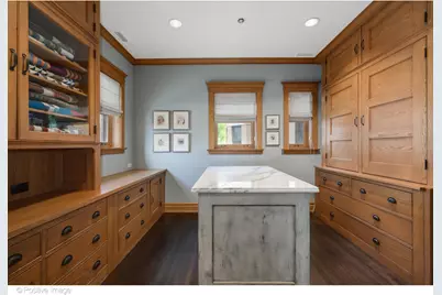 536 W Barry Avenue, Chicago, IL 60657 - Photo 29