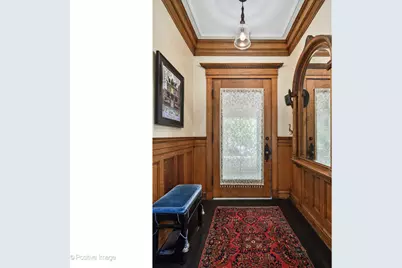 536 W Barry Avenue, Chicago, IL 60657 - Photo 7