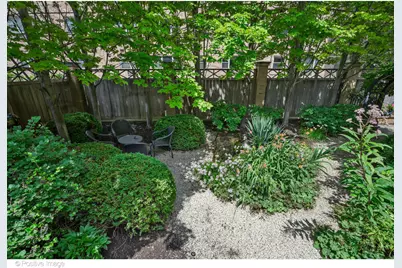 536 W Barry Avenue, Chicago, IL 60657 - Photo 51