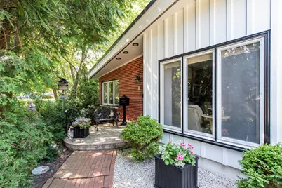 1810 5th Street, Winthrop Harbor, IL 60096 - Photo 3