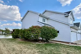 616 Erin Dr, Champaign, IL 61822 - Photo 3