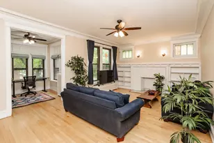 5142 S Greenwood Ave, Chicago, IL 60615 - Photo 5