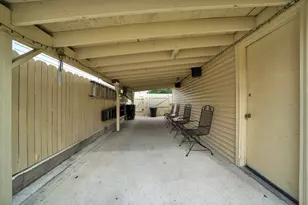 7400 W 61st St, Summit, IL 60501 - Photo 19