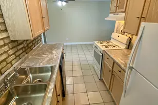 1412 Willow Ln, Westmont, IL 60559 - Photo 5