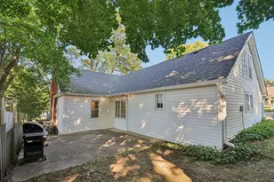 1514 N Freund Ave, McHenry, IL 60050 - Photo 17