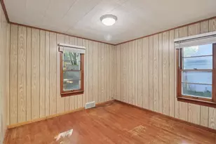 1514 N Freund Ave, McHenry, IL 60050 - Photo 9