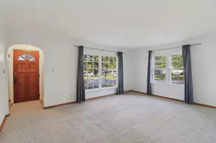 1514 N Freund Ave, McHenry, IL 60050 - Photo 3