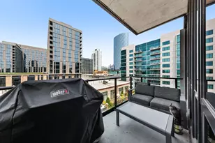 111 S Peoria St, Chicago, IL 60607 - Photo 17