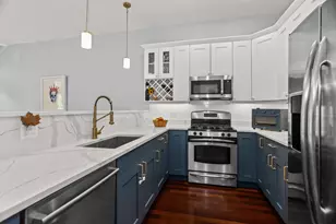 2050 W Belmont Ave, Chicago, IL 60618 - Photo 11