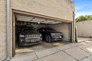 2050 W Belmont Ave, Chicago, IL 60618 - Photo 27