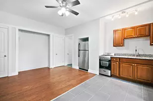 4555 N Malden St, Chicago, IL 60640 - Photo 3