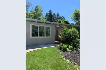 743 Dundee Avenue, Barrington, IL 60010 - Photo 3