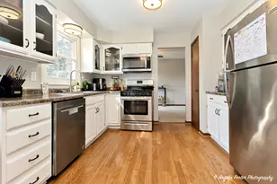 672 Garys Dr, Antioch, IL 60002 - Photo 11