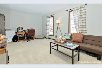 672 Garys Drive, Antioch, IL 60002 - Photo 5