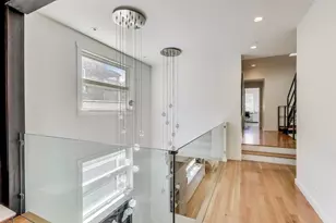 1475 W Superior Ave, Chicago, IL 60647 - Photo 11