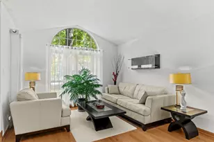 1108 Oak Ridge Dr, Streamwood, IL 60107 - Photo 3