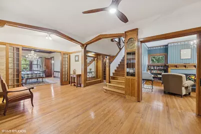 710 W Downer Place, Aurora, IL 60506 - Photo 3