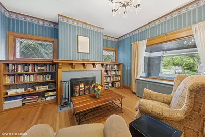 710 W Downer Place, Aurora, IL 60506 - Photo 5