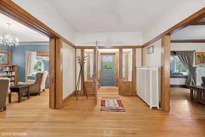 710 W Downer Place, Aurora, IL 60506 - Photo 7