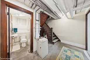 710 W Downer Pl, Aurora, IL 60506 - Photo 31