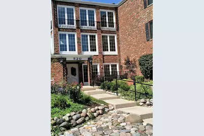 520 Biesterfield Road #318, Elk Grove Village, IL 60007 - Photo 1