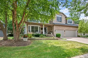 951 W Willow St, Palatine, IL 60067 - Photo 1