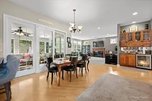 951 W Willow St, Palatine, IL 60067 - Photo 11