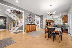 951 W Willow St, Palatine, IL 60067 - Photo 9