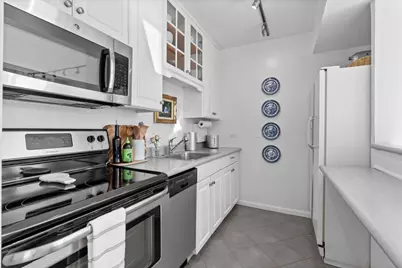 880 N Lake Shore Drive #16G, Chicago, IL 60611 - Photo 5