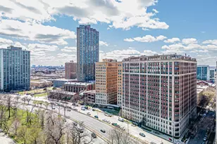 3750 N Lake Shore Dr, Chicago, IL 60613 - Photo 3