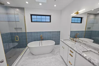 2620 N Mozart Street, Chicago, IL 60647 - Photo 19