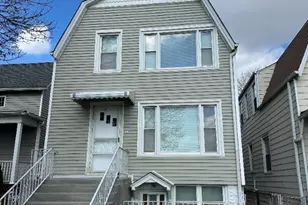 5202 W Ainslie St, Chicago, IL 60630 - Photo 1