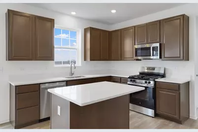 163 Henderson Street, Oswego, IL 60543 - Photo 5