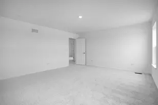 163 Henderson St, Oswego, IL 60543 - Photo 9