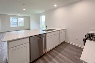 1042 58th Rd, Racine, WI 53182 - Photo 7