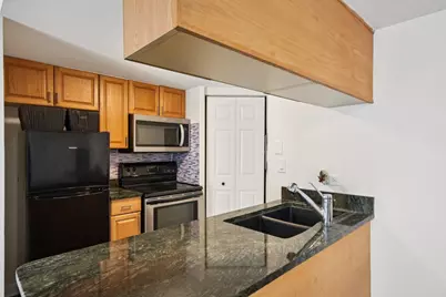 1751 S Washington Street #1, Naperville, IL 60565 - Photo 5