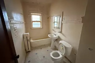 6911 S Jeffery Blvd, Chicago, IL 60649 - Photo 9