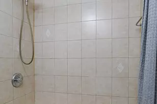 100 E Walton St, Chicago, IL 60611 - Photo 15