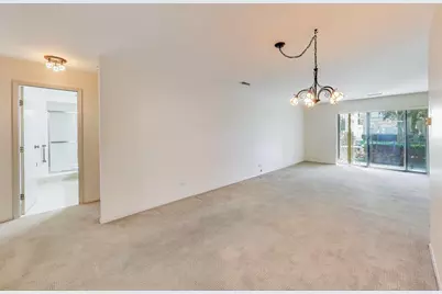 221 N Kenilworth Avenue #105, Oak Park, IL 60302 - Photo 9