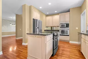 2846 Cotswold Cir, Rockford, IL 61114 - Photo 11