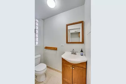 2415 W Pratt Boulevard #C1, Chicago, IL 60645 - Photo 7