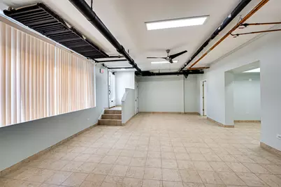 2415 W Pratt Boulevard #C1, Chicago, IL 60645 - Photo 3