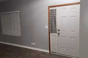 316 E Victoria Cir, North Aurora, IL 60542 - Photo 3