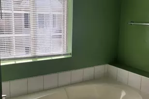 316 E Victoria Cir, North Aurora, IL 60542 - Photo 51