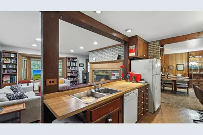 1022 Estes Avenue, Lake Forest, IL 60045 - Photo 9